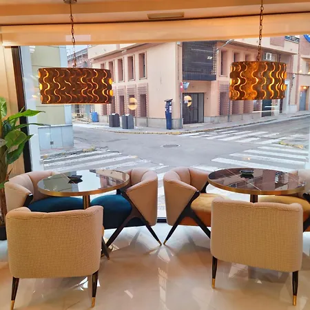 Hotel Moma Centro Villanueva De La Serena