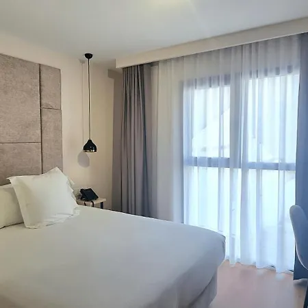 Hotel Moma Centro 2*