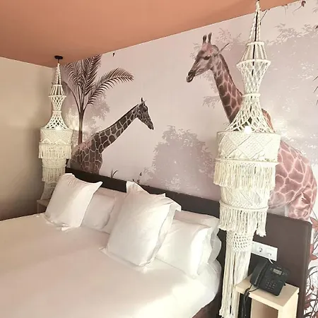 Moma Centro Hotell 2*