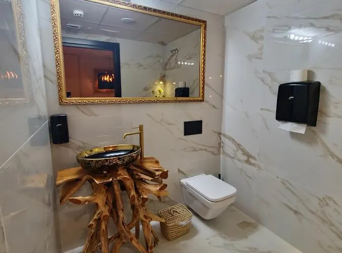 Hotel Moma Centro Villanueva De La Serena