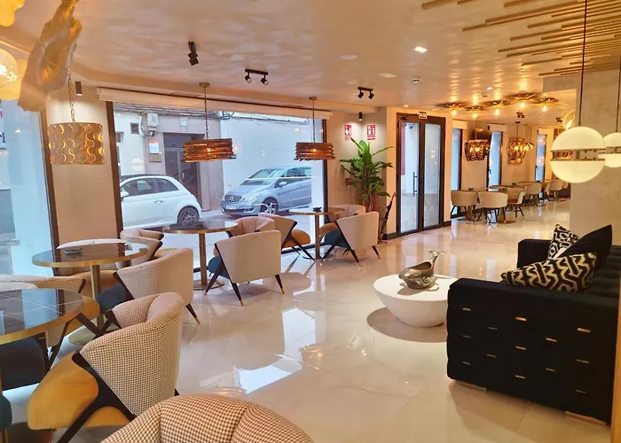 Moma Centro Otel Villanueva De La Serena