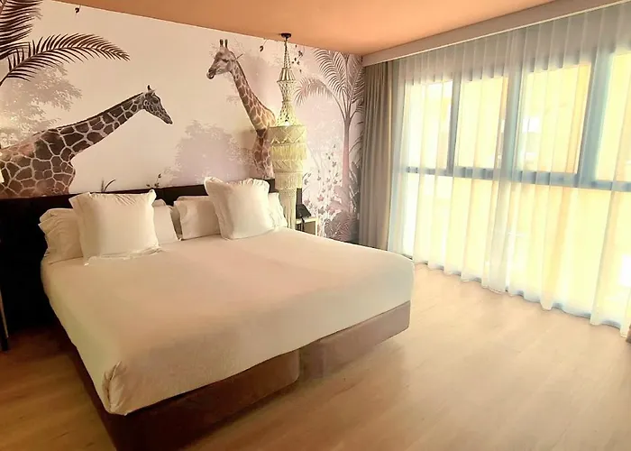 Hotel Moma Centro 2*