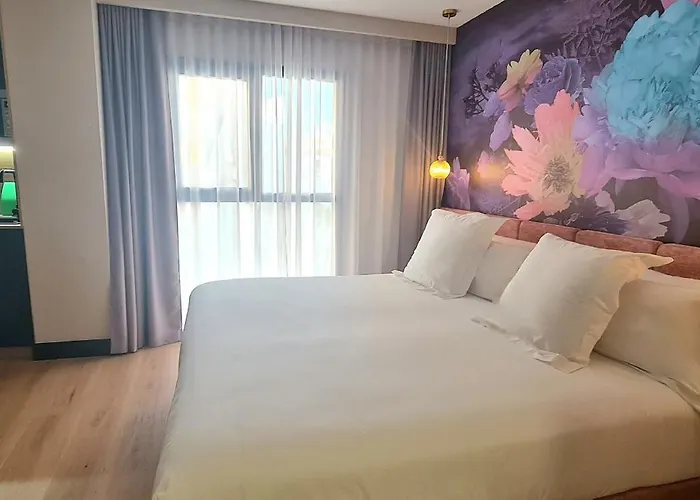 Moma Centro ויינואבה דה לה סרנה